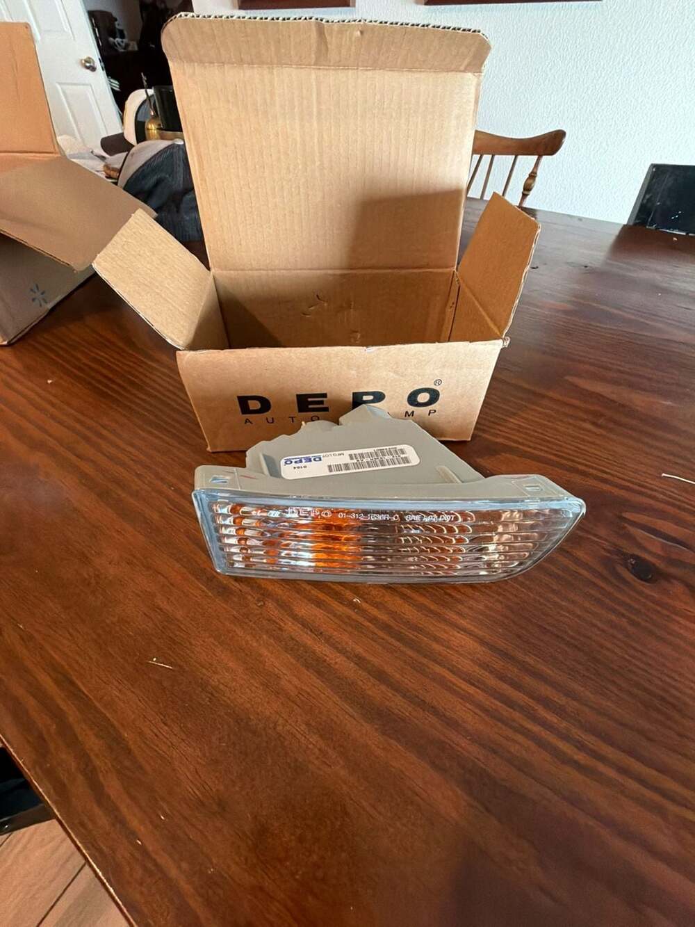 DEPO 312-1636R-AS Front Right Turn Signal Light 99-02 Toyota 4Runner TO2531133